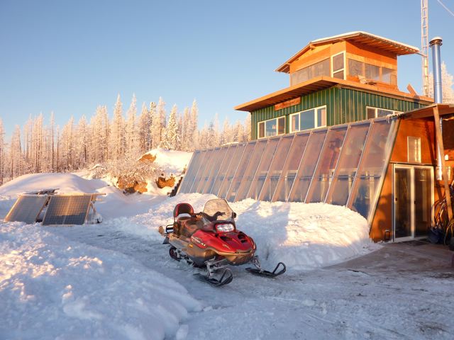 Earthship w zimie