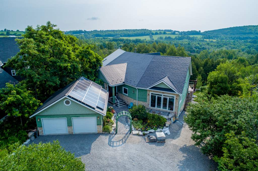 Green homes for sale, organic farms for sale EcoProperty.ca