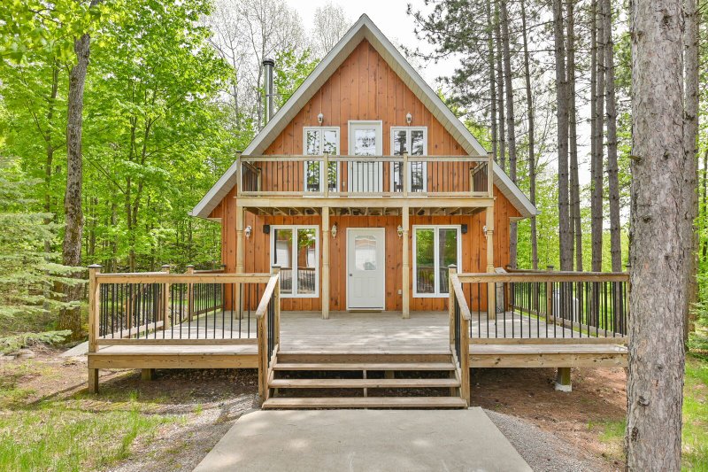 Green homes for sale, organic farms for sale EcoProperty.ca