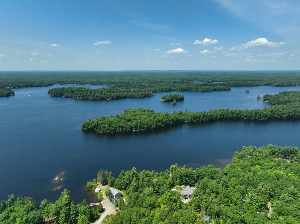 Cottage for Sale, Offgrid, Solar power, Solar energy